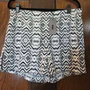 Black and White wide leg shorts size L